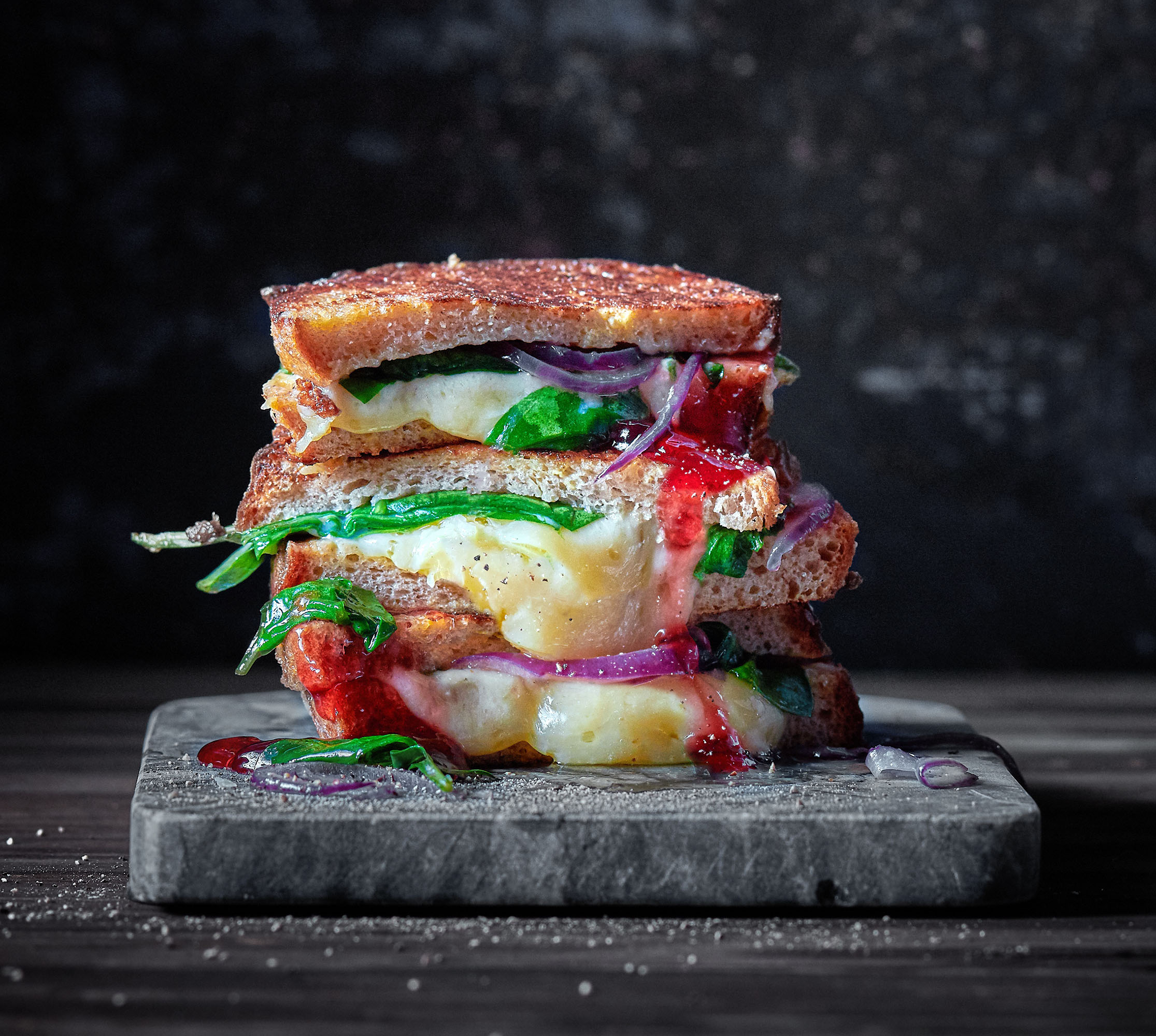 Croque-monsieur rustique à l’Emmentaler AOP suisse et aux épinards