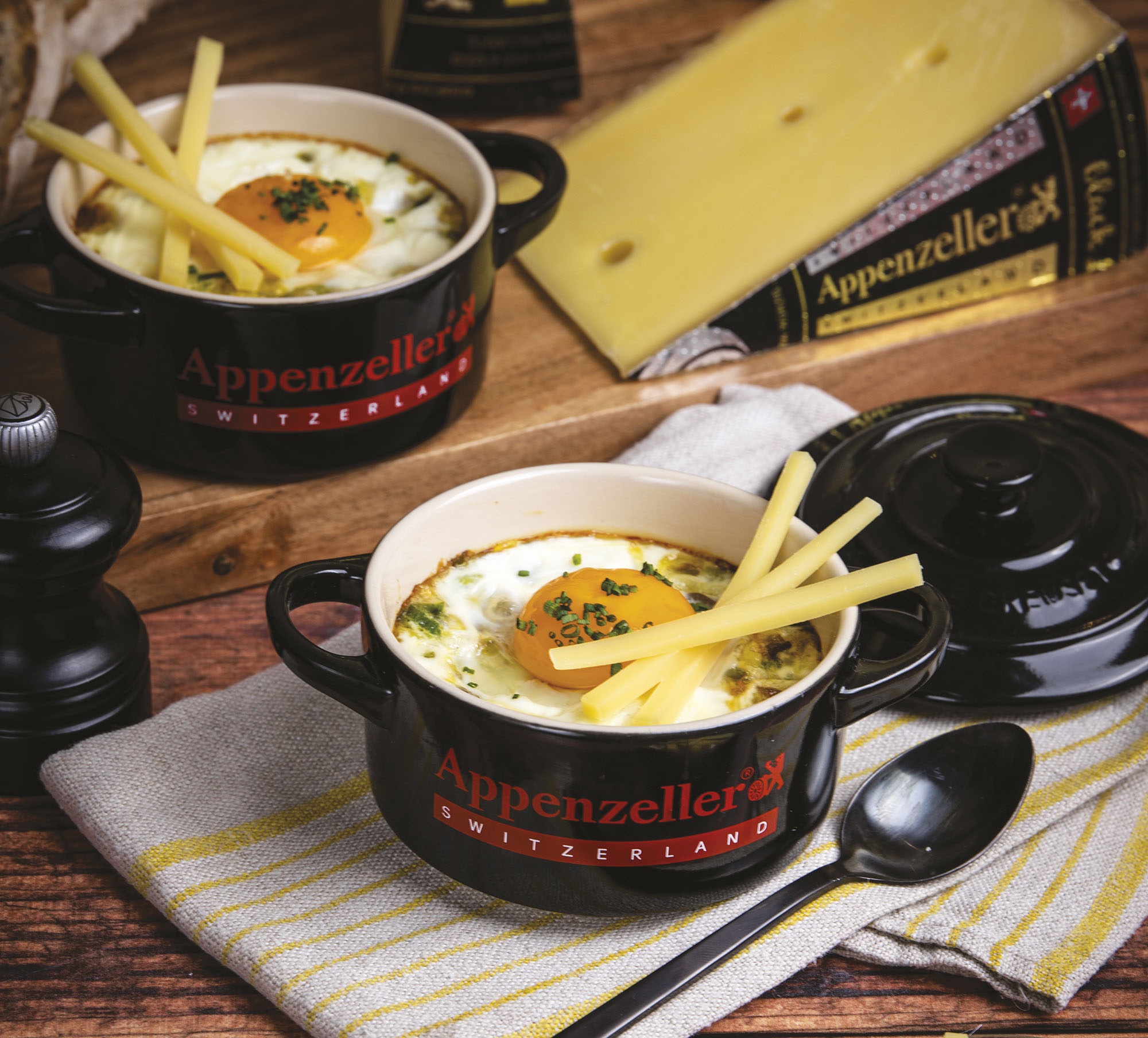 Œufs cocotte aux poireaux, pleurotes et fromage Appenzeller®