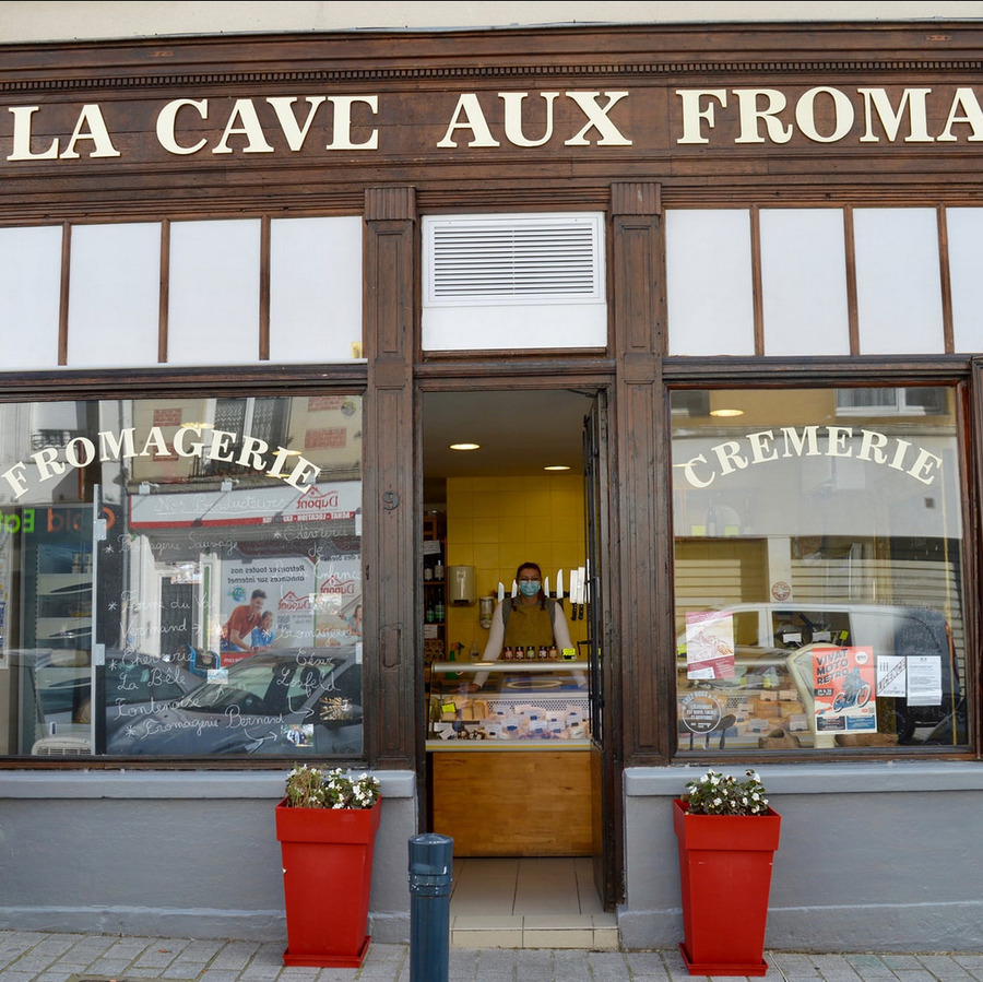 CERCLE_CAMBRAI_CAVE_A_FROMAGES.jpg