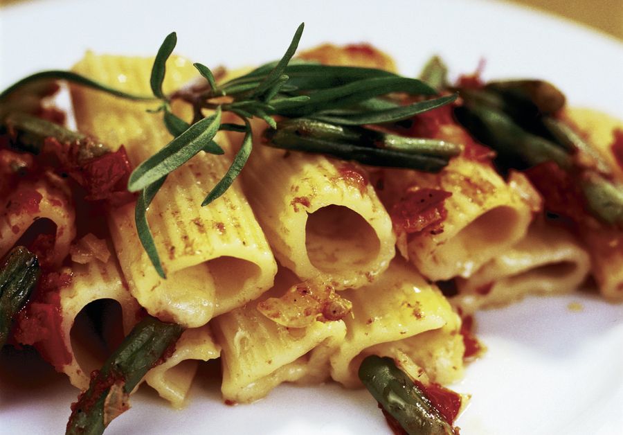 Rigatoni au fromage et aux herbes