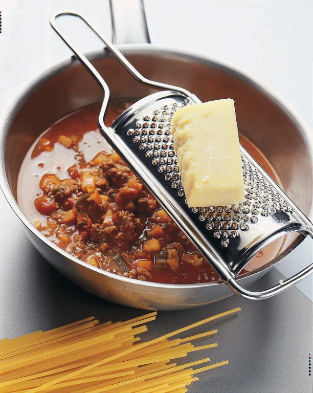 Spaghetti bolognaise au Gruyère AOP suisse